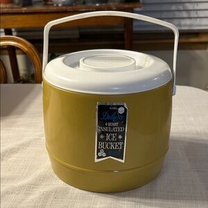 Vintage Bee Plastics Insulated Ice Bucket - Mustard and White
